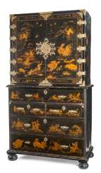 Top Cabinet hardware with lots of drawers, rich gold paint decoration and brass fittings Top Cabinet hardware with lots of drawers, rich gold paint decoration and brass fittings