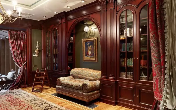 Регентство. Интерьер в стиле английского регентства. Зал с книжным шкафом и диваном