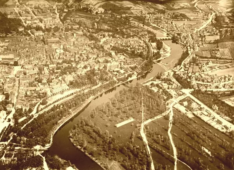 Аэрофотография. Эрнст Вандерслеб. «Полет над центром города Йена», 1909