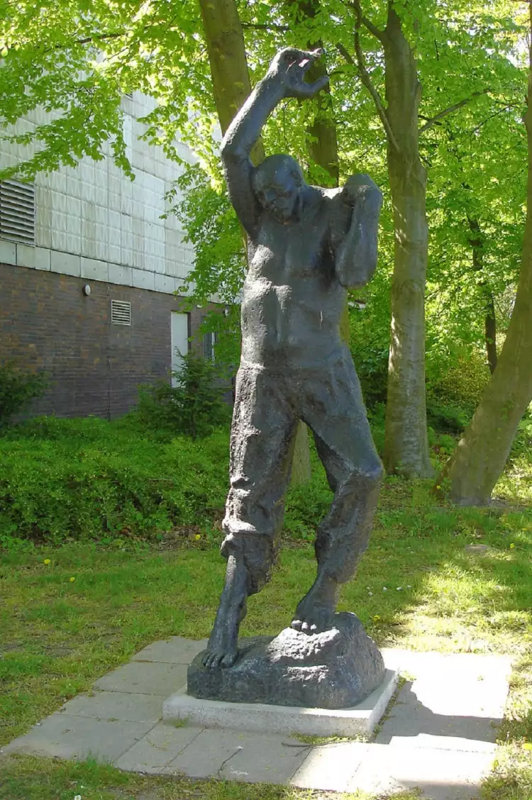 Фриц Кремер. Скульптура «Восстание» или «Борец за свободу», 1964-1965