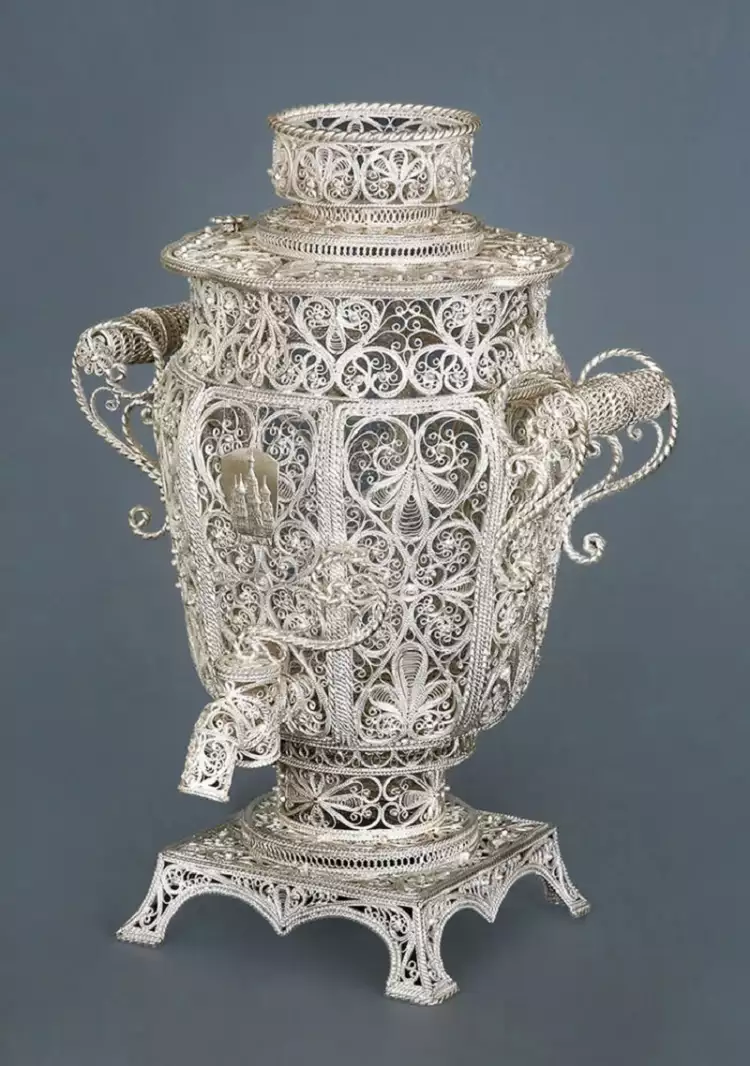 L'argent. Argent filigrané