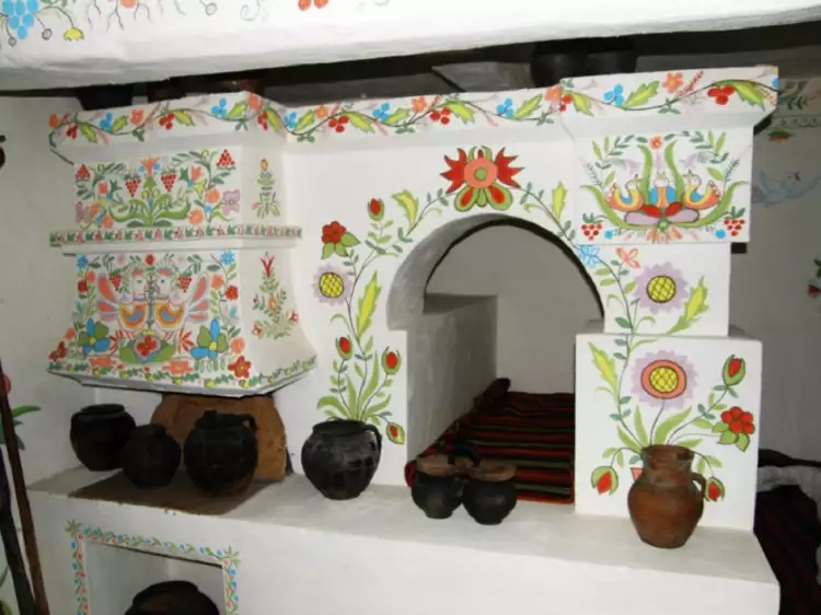 Петриковская роспись. Печь с росписью Петриковская роспись. Печь с росписью