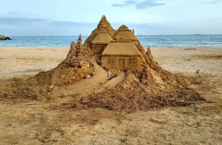 Скульптуры из песка. Замок из песка