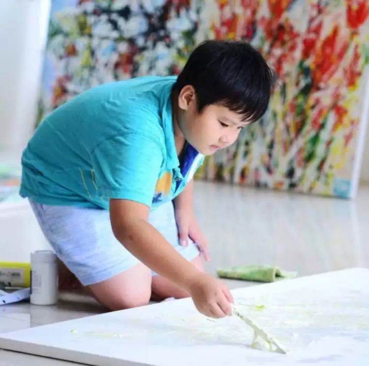 Ксео Чу за работой Ксео Чу за работой