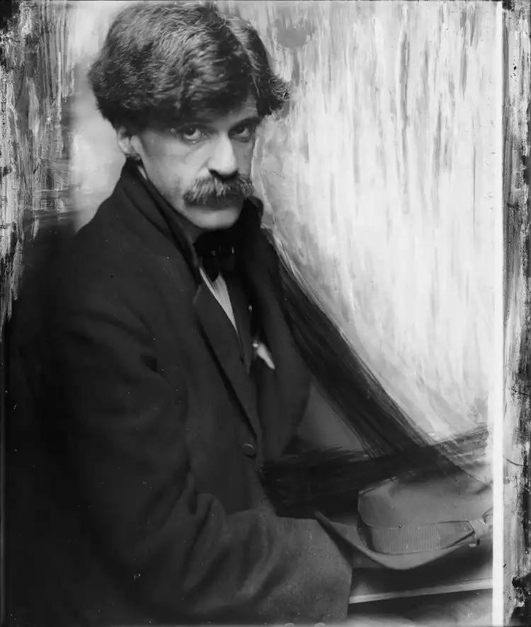 Artist. Alfred Stieglitz Artist. Alfred Stieglitz