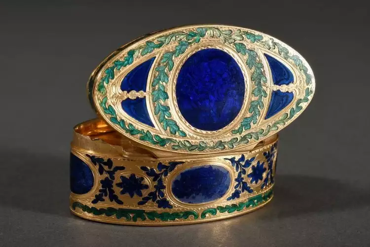 Französische Goldtabakdose