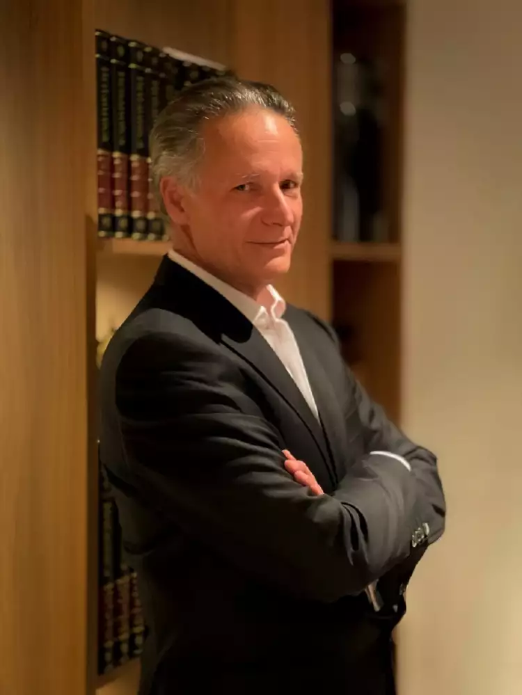 Орден Святого Иосифа. Великий магистр Сигизмондо д'Асбурго-Лорена Орден Святого Иосифа. Великий магистр Сигизмондо д'Асбурго-Лорена