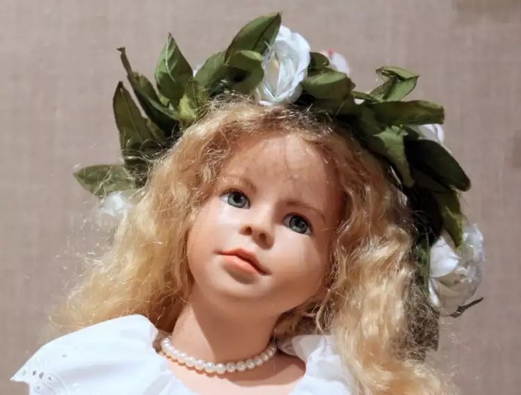 Кукла-девочка