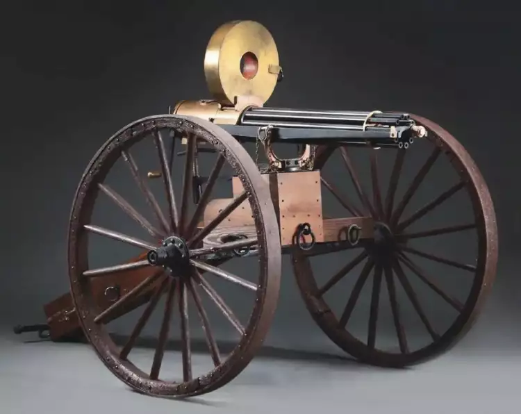 Репродукция пулемета Colt 1874