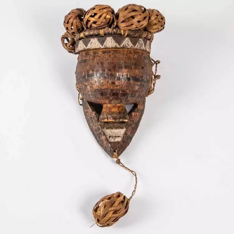 Церемониальная маска племени Салапасу