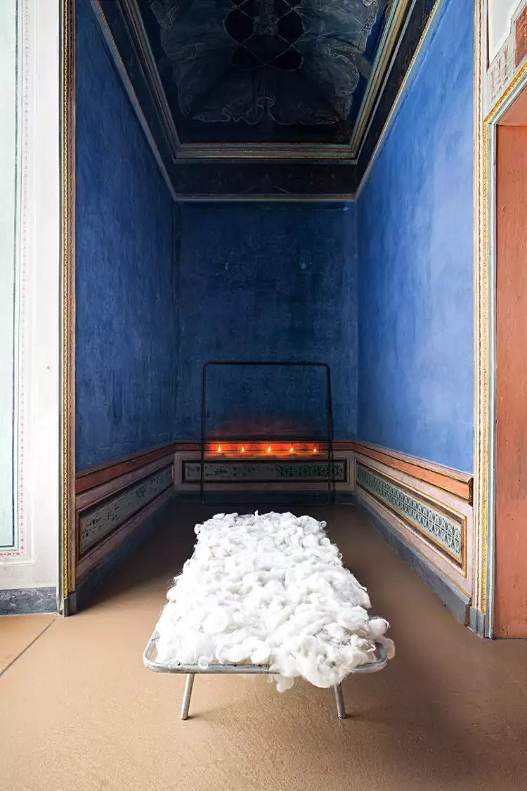 Арте повера. Яннис Кунеллис. «Без названия». 1969