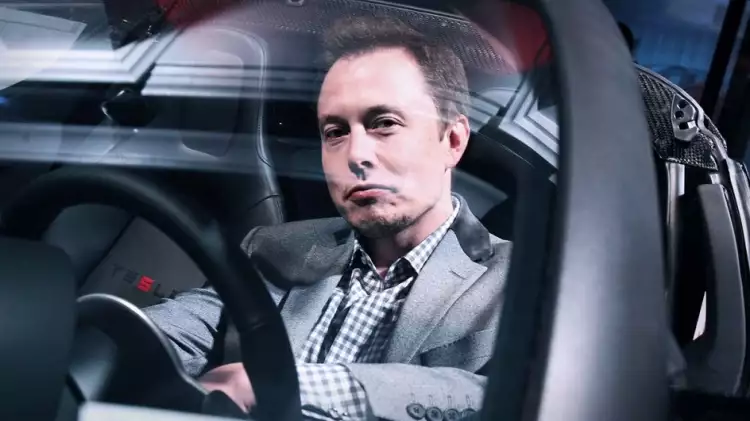 Творчество. Илон Маск в салоне автомобиля Tesla