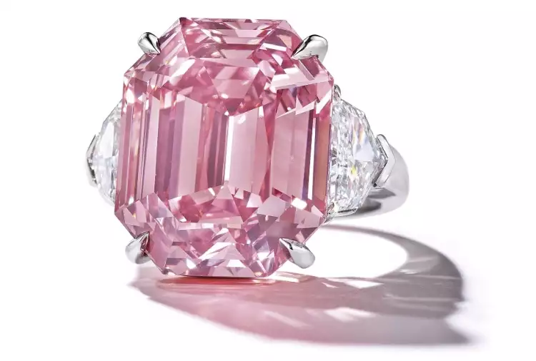 Розовый бриллиант Winston Pink Legasy