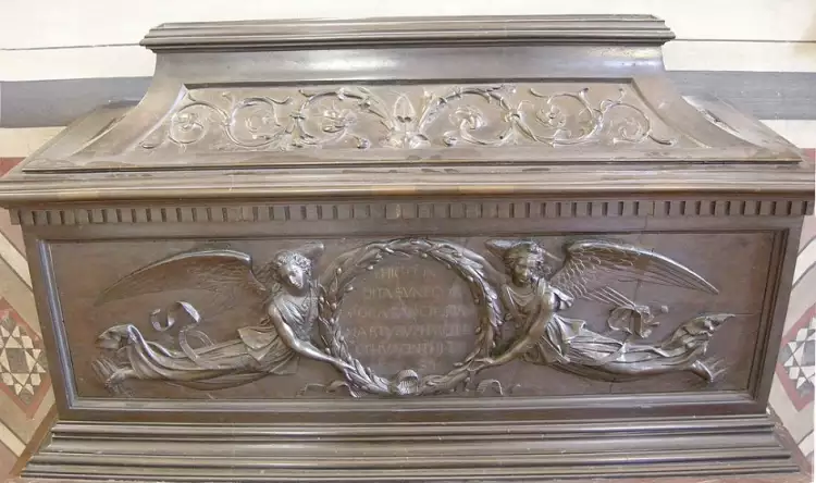 Лоренцо Гиберти. Ковчег трех мучеников, 1427-1428