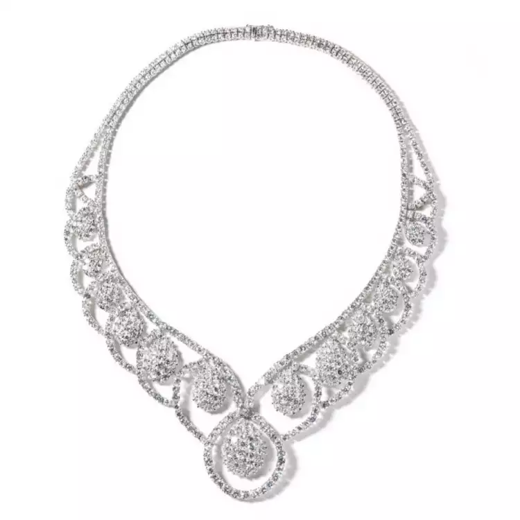 Аукцион Sotheby´s «Будь моим: алмазные драгоценности» Лот № 20. Бриллиантовое колье Аукцион Sotheby´s «Будь моим: алмазные драгоценности» Лот № 20. Бриллиантовое колье