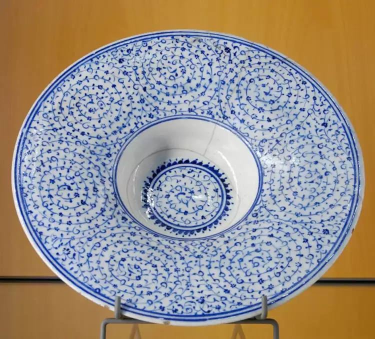 Спиральный рисунок. Изникское блюдо