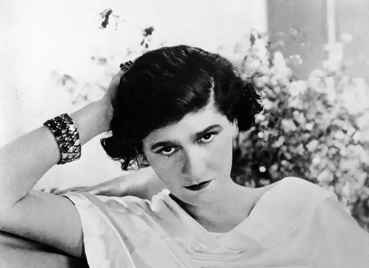 Artist. Coco Chanel, 1920 год Artist. Coco Chanel, 1920 год