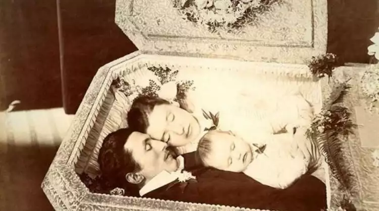 Постмортем. Эмиль, Мария и Анна Келлер