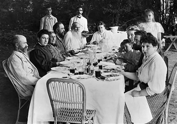 Семейная фотография. Карл Булла. «Лев Толстой с семьей», 1908