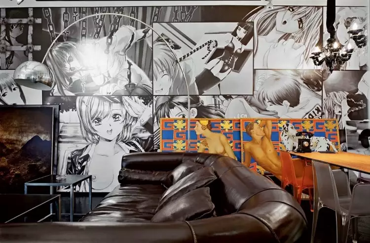 Стиль интерьера манга. Интерьер гостиной с кожаным диваном в стиле манга