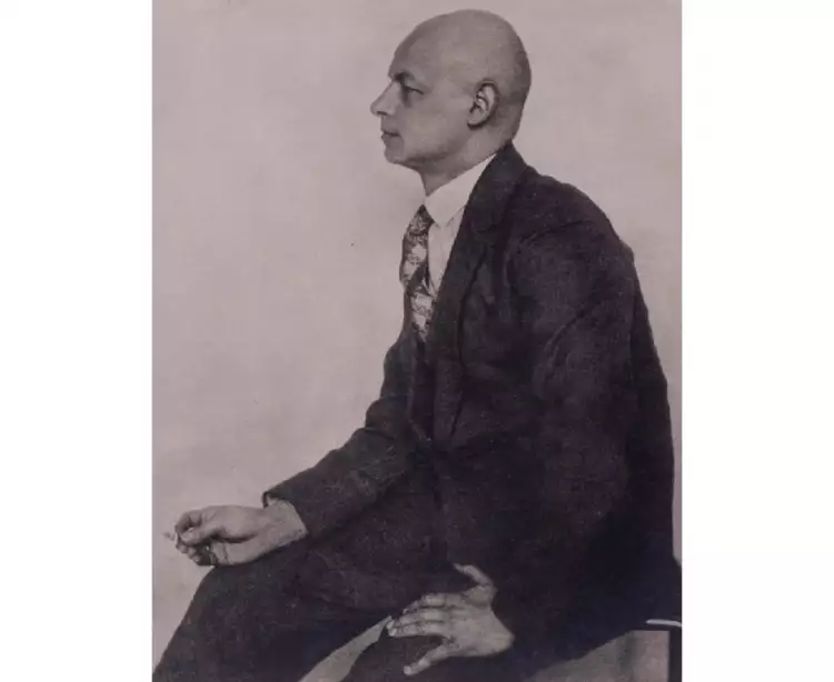 Оскар Шлеммер. Фотопортрет художника, 1920