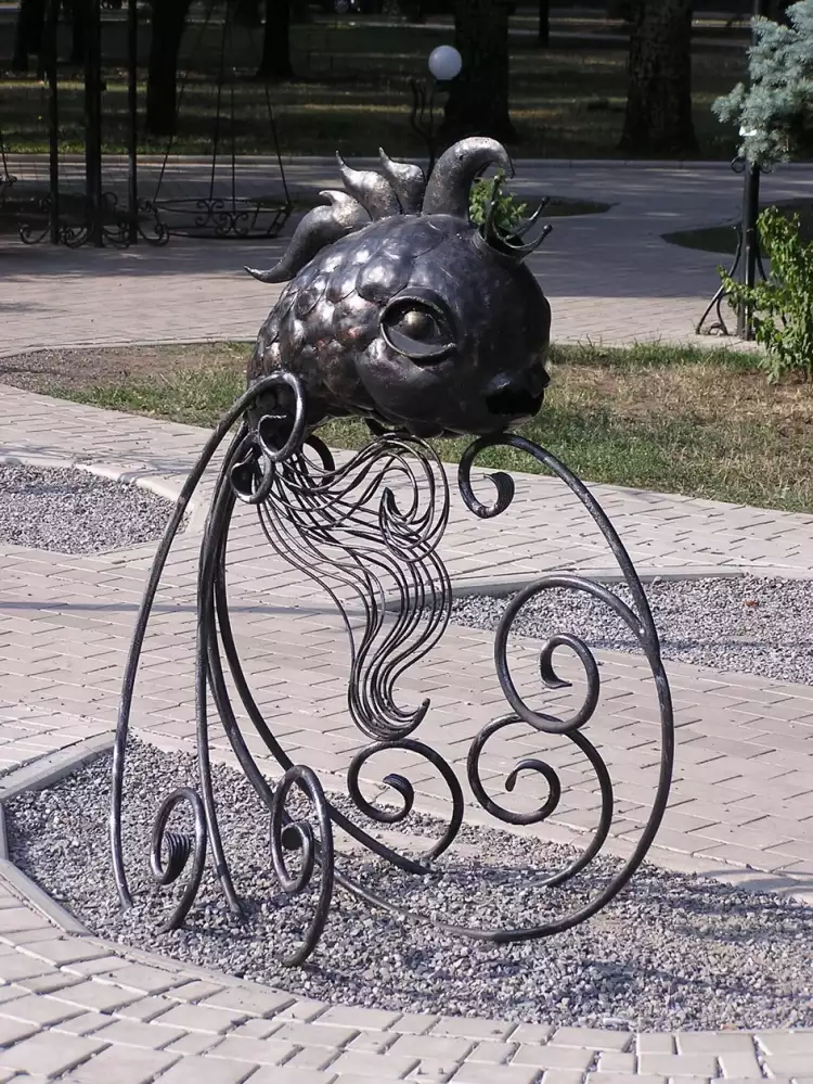 Творчество. Художественная ковка. Композиция«Золотая рыбка», XXI век