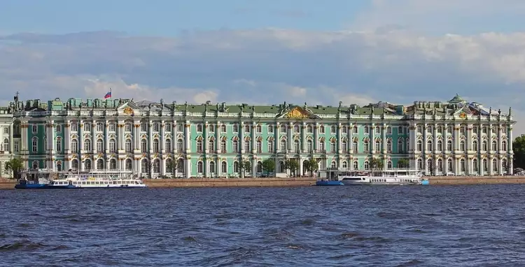 10 самых известных архитекторов. Франческо Бартоломео Растрелли. Зимний дворец в Санкт-Петербурге, 1754—1762 10 самых известных архитекторов. Франческо Бартоломео Растрелли. Зимний дворец в Санкт-Петербурге, 1754—1762