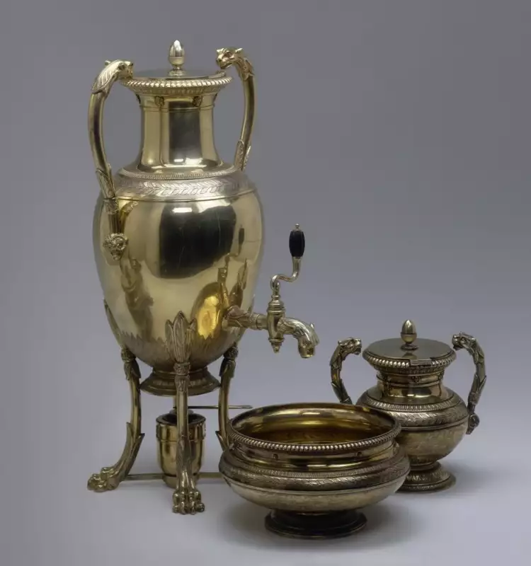 Старинная посуда из серебра. Полоскательница, 1910 г.