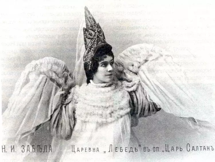 Надежда Забела-Врубель в костюме Царевны-Лебедь, 1900