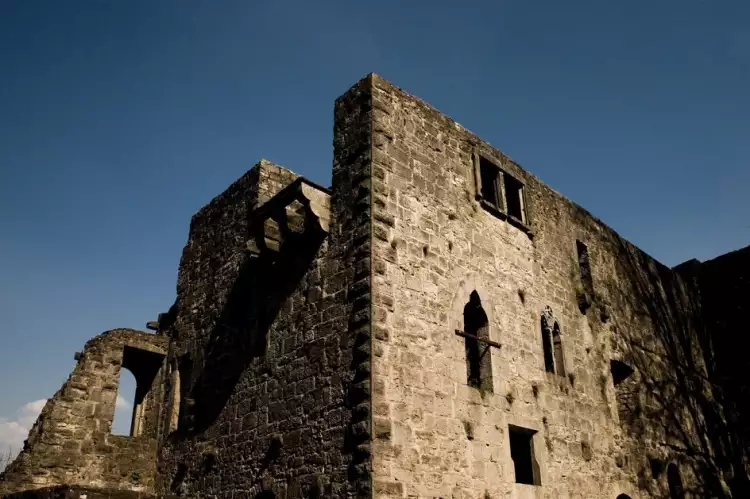 Старинный итальянский замок