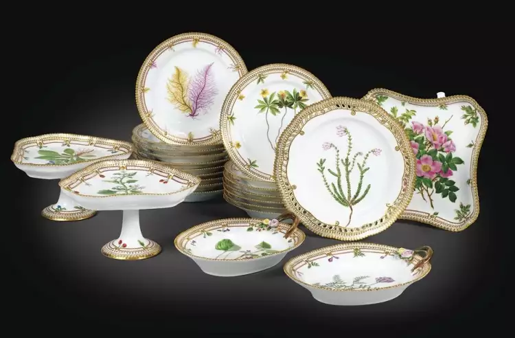 Royal Copenhagen. Уникальный сервиз из фарфора Flora Danica