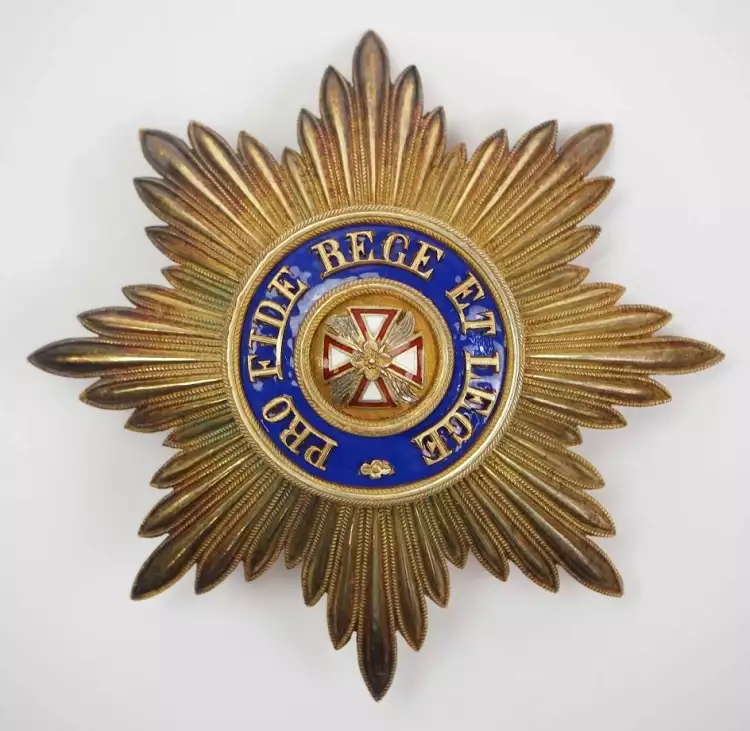 Аукцион Bene Merenti. Лот № 258. Российский Императорский и Королевский Орден Белого Орла, Звезды Большого Креста — оценочная стоимость 3 500 Евро