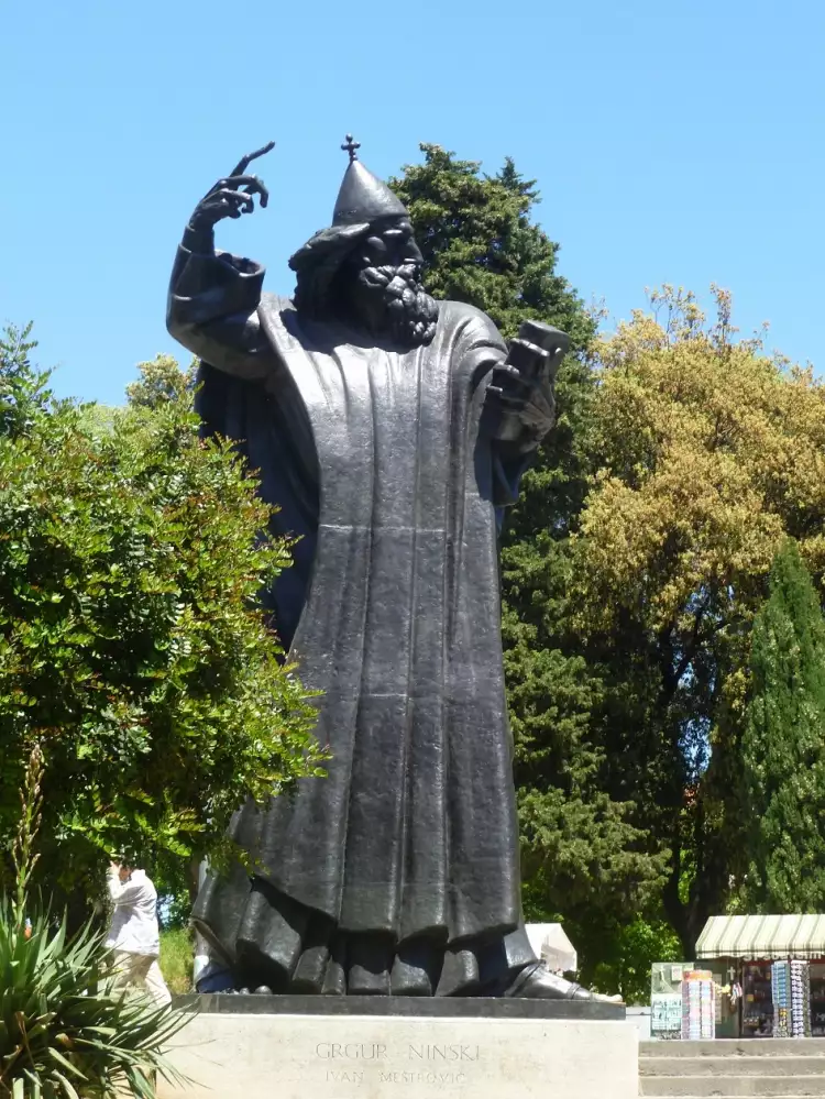 Иван Мештрович. Памятник Григорию Нинскому в Сплите, 1929