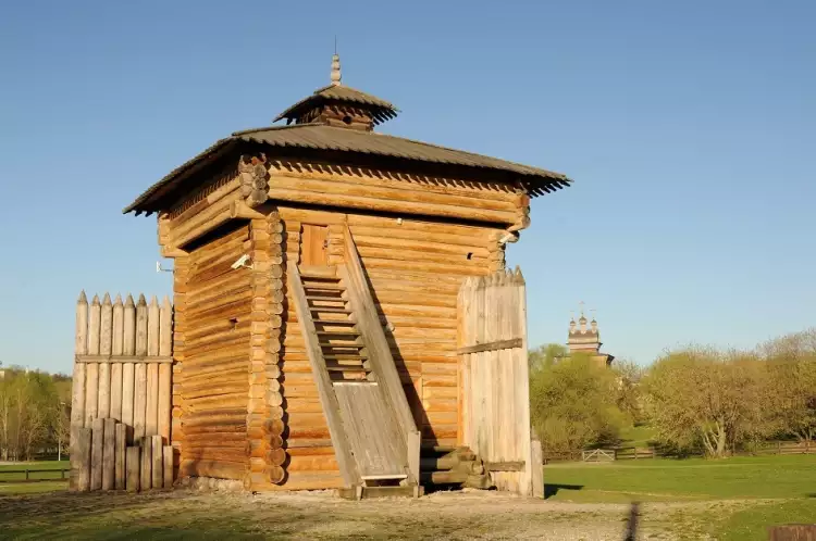 Открытие сезонных экспозиций. Башня Братского острога