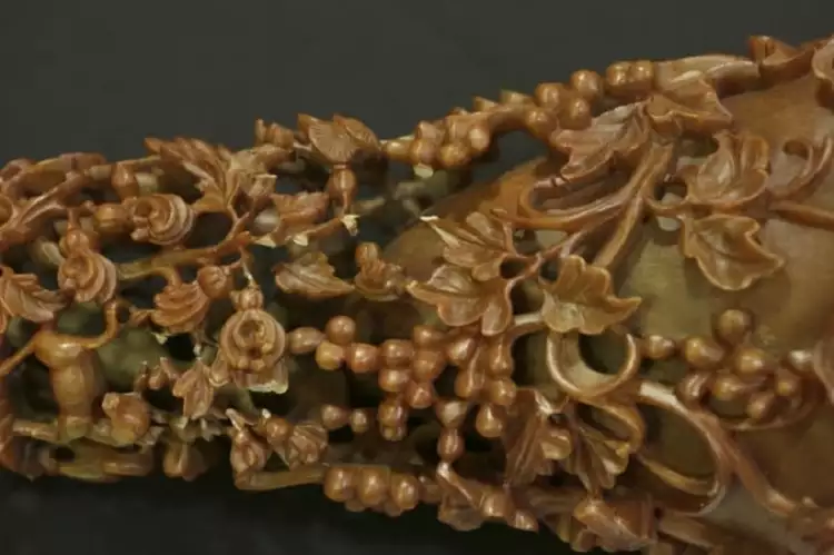 Изделие из рога носорога