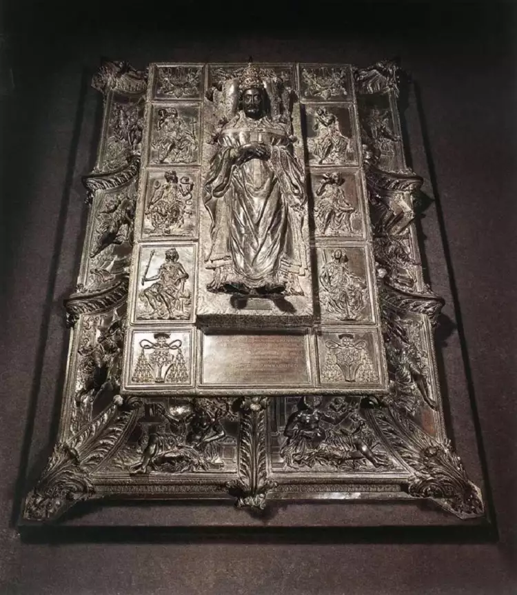 Антонио дель Поллайоло. «Гробница папы Сикста IV», 1489