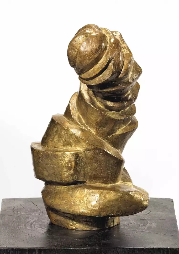 Луиза Буржуа. Скульптура Labyrinthine Tower, 1991