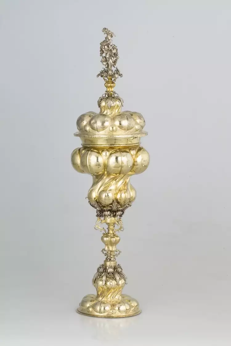 Нюрнбергское серебро. Андреас Оттингер. Кубок с крышкой, 1620-е Нюрнбергское серебро. Андреас Оттингер. Кубок с крышкой, 1620-е
