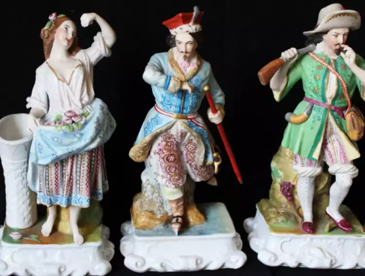 French Porcelain. Statuettes, Edme Samson and Co manufactory