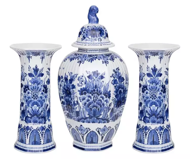 Делфтский фарфор. Фарфоровые вазы