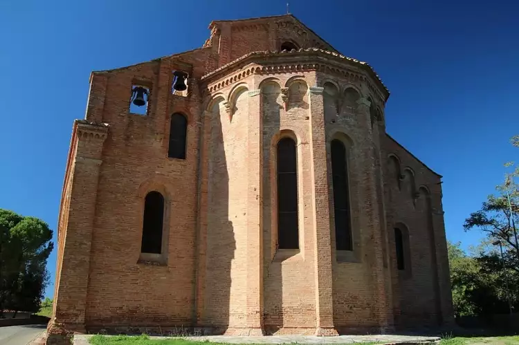 Леон Баттиста Альберти. Апсида приходской церкви Сан-Мартино в Гангаланди, 1472-1478