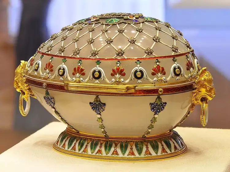 Juwelierkunst. Carl Fabergé. Osterei Renaissance, 1894 Juwelierkunst. Carl Fabergé. Osterei Renaissance, 1894