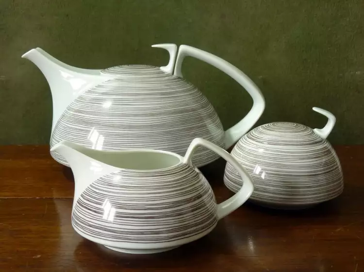 Фарфор Rosenthal. Чайники по модели Вальтера Гропиуса