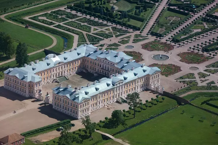 Bartolomeo Francesco Rastrelli. Palais Rundale, 1736-1740 Bartolomeo Francesco Rastrelli. Palais Rundale, 1736-1740