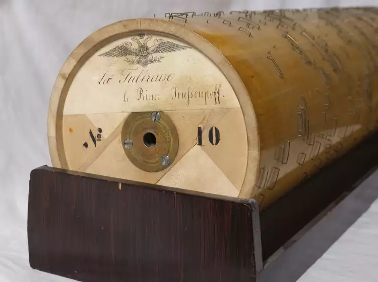 «Князь Н. Б. Юсупов-младший. Коллекционер. Музыкант. Композитор». Сменный вал для механического органа