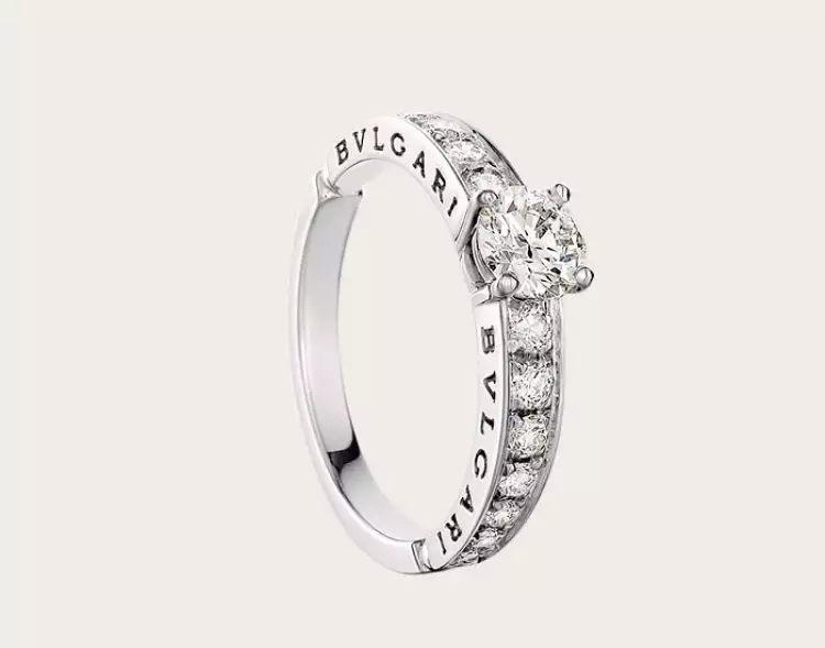 Украшения серийного производства Bulgari Украшения серийного производства Bulgari