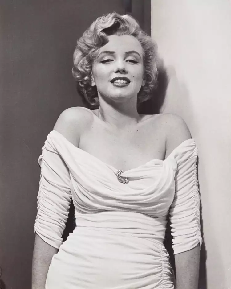 Портреты в фотографии. Филипп Халсман. «Мэрилин Монро», 1952 Портреты в фотографии. Филипп Халсман. «Мэрилин Монро», 1952