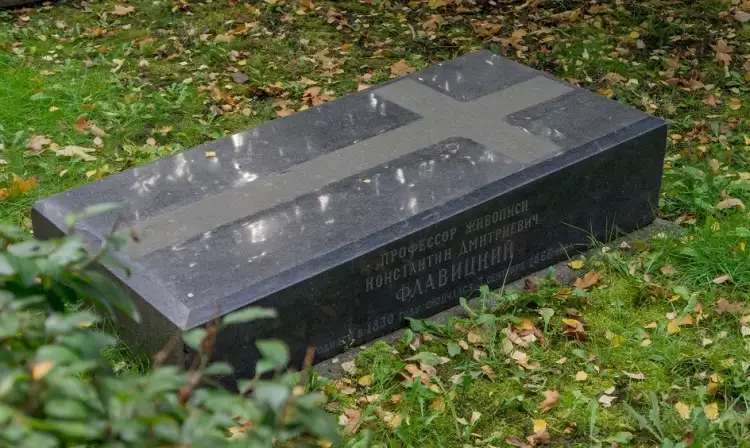 Константин Флавицкий. Могила Константина Флавицкого в Александро-Невской лавре Константин Флавицкий. Могила Константина Флавицкого в Александро-Невской лавре