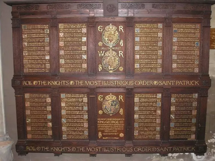 L'Ordre de Saint-Patrick. Panneau portant les noms des membres de l'Ordre dans la cathédrale St Patrick, Dublin