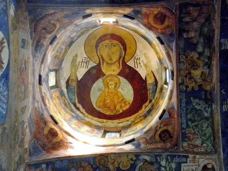 Фрески Гурия Никитина в одном из ярославских храмов Фрески Гурия Никитина в одном из ярославских храмов